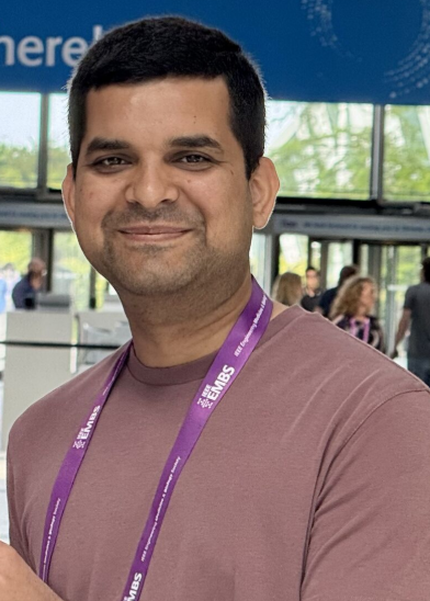 Dr. Neelesh Kumar